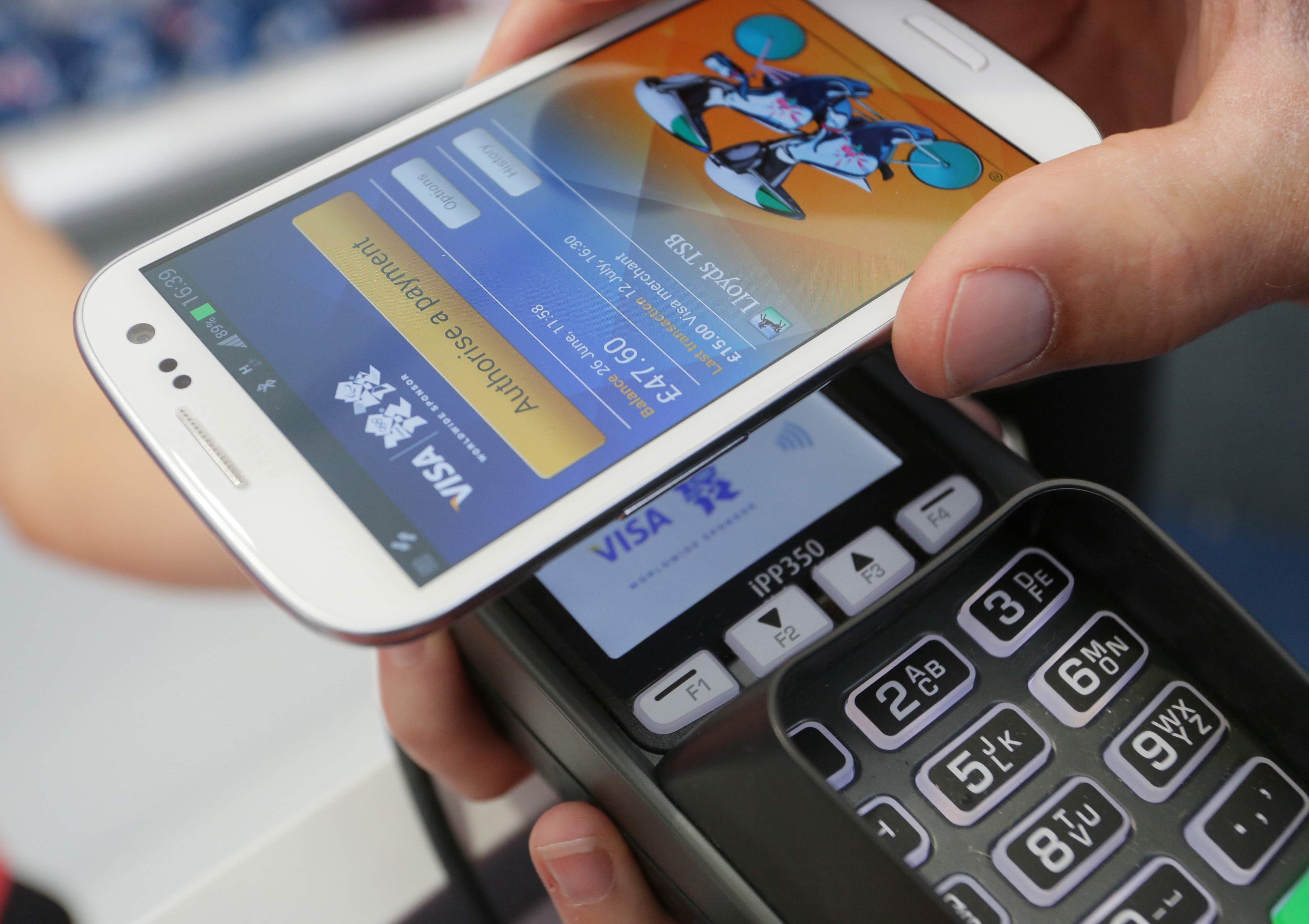 Report: Visa Gearing Up For NFC Launches in UK, Working with Banks and Telcos